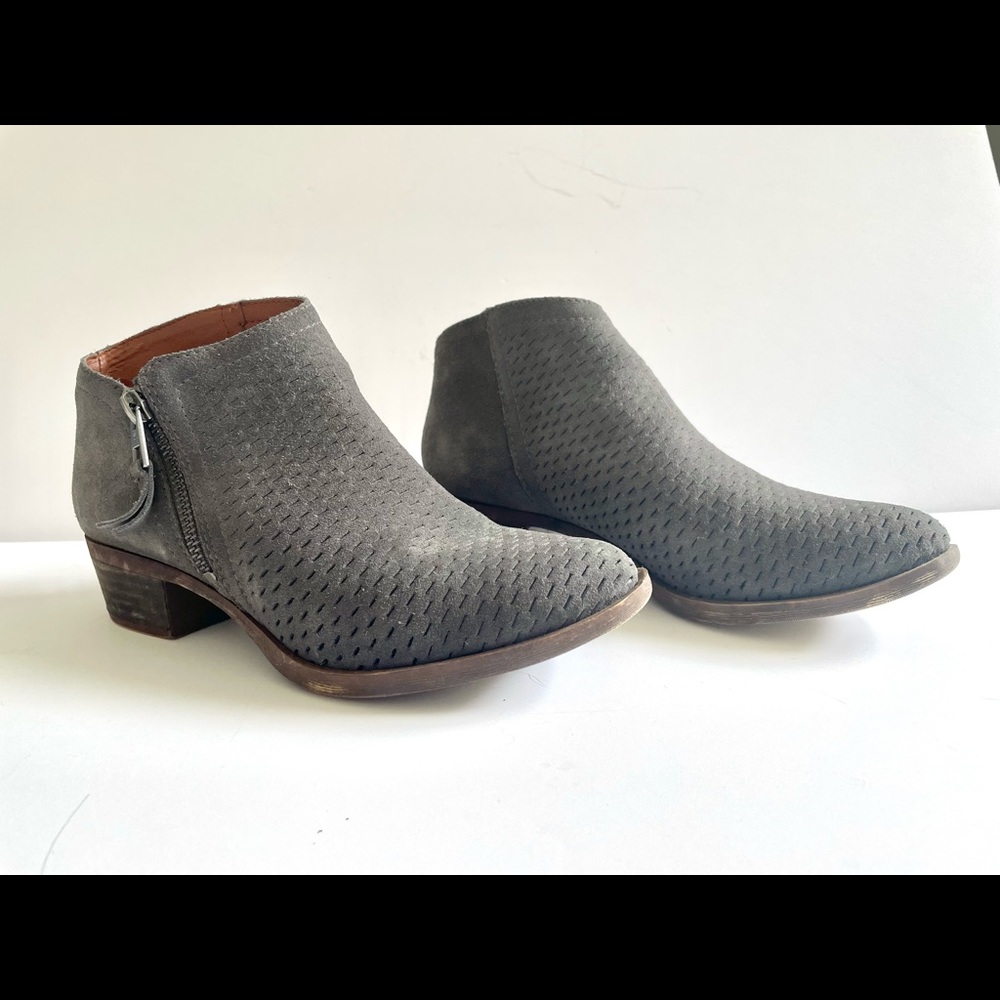 Lucky Brand Perforated Suede Ankle Booties Gray size 7.5